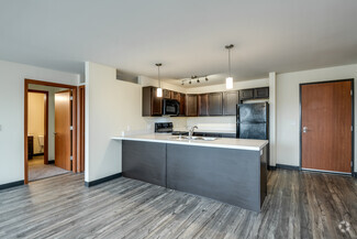 506 W Walnut St, Milwaukee, WI 53212