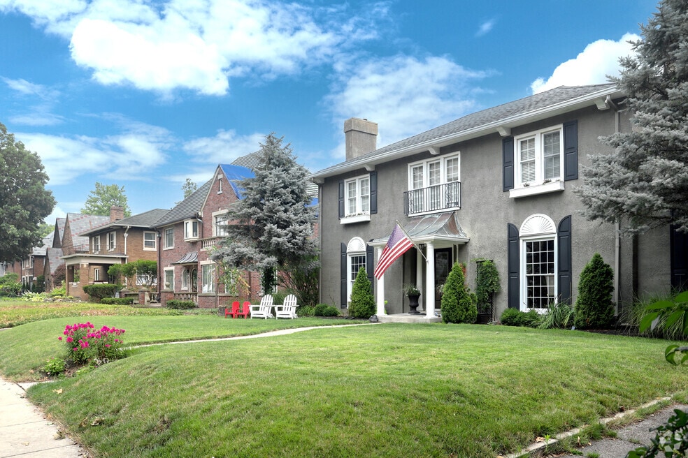 Neighborhoods_Meridian Kessler_V2_100623