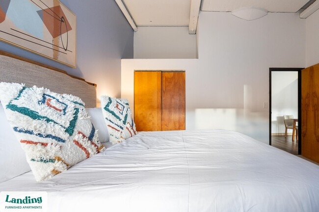 45 Willow St unit 35-209, Springfield, MA 01103 - photo 3