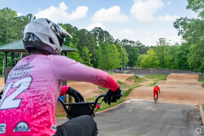 Practice runs before the race are a great way for the riders to warm up at Hornet's Nest Park.