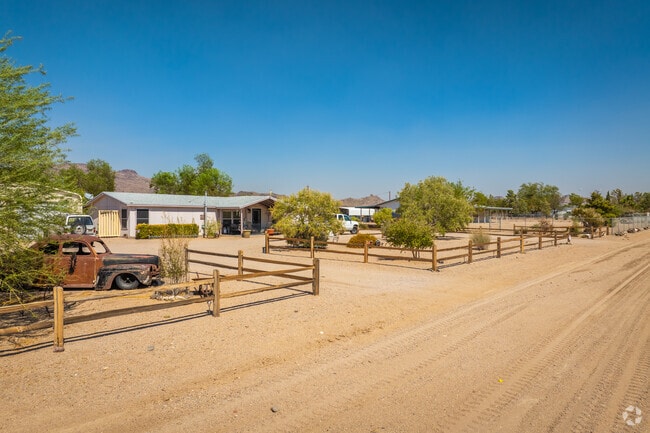Walnut Creek offers a great desert-living experience.