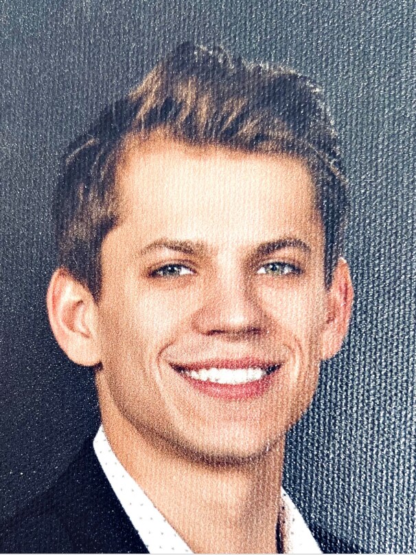 Agent Photo