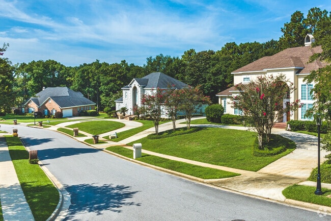 Some homes in Thornhill are larger, estate builds.
