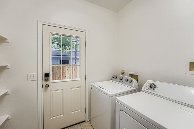 Downstairs laundry area (off kitchen)