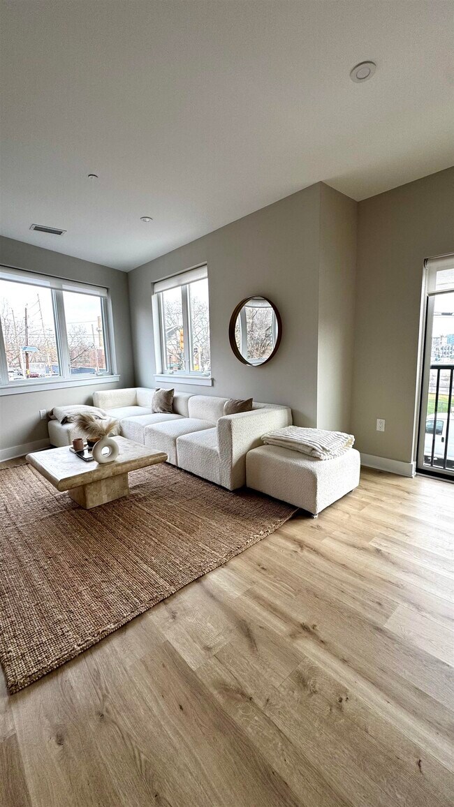 203-205 Randolph Ave unit 101, Jc, Bergen-Lafayett, NJ 07304 - photo 4