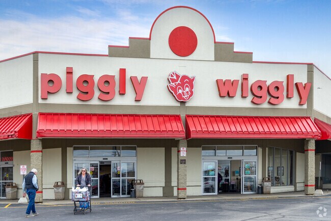 There’s a strip mall in Wind Point that features a Piggly Wiggly, convenient for groceries.