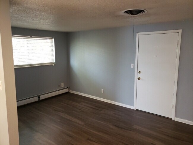 1637 Kimbark St, Longmont, CO 80501 - photo 7