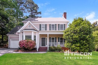 102 Rawhide Ct, Cary, NC 27513