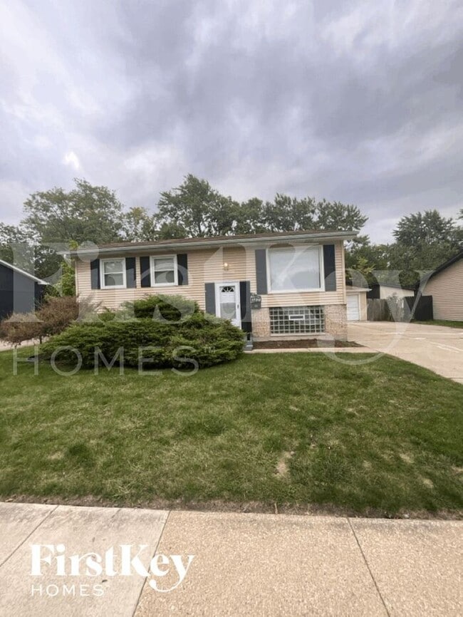 17213 Springtide Ln, Hazel Crest, IL 60429