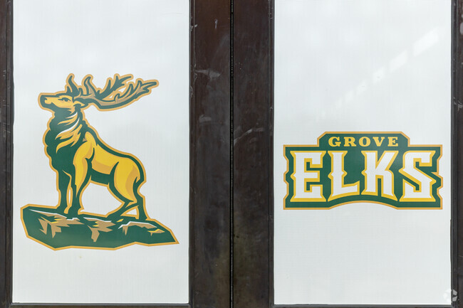 School spirit of Grove Elks at entrance door to Grove Junior High School.