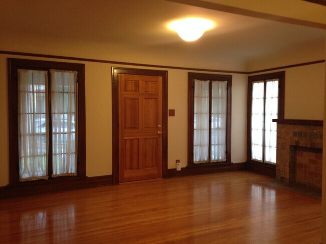 1803 Orchard Ave, Glendale, CA 91206 - photo 2