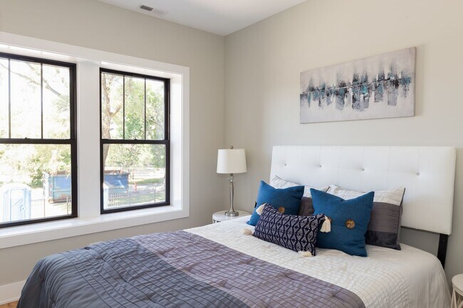 2457 W Logan Blvd unit 1, Chicago, IL 60647 - photo 7