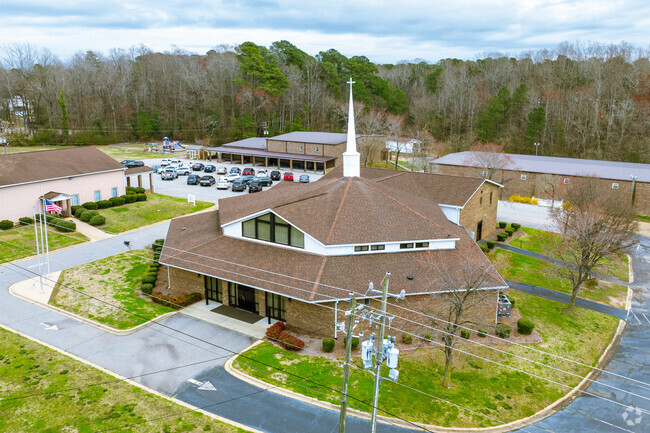Heritage Christian Academy in Zebulon, NC has a student-teacher ratio of 6 to 1.