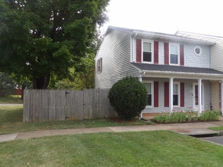 413 Forest Ct, Warrenton, VA 20186