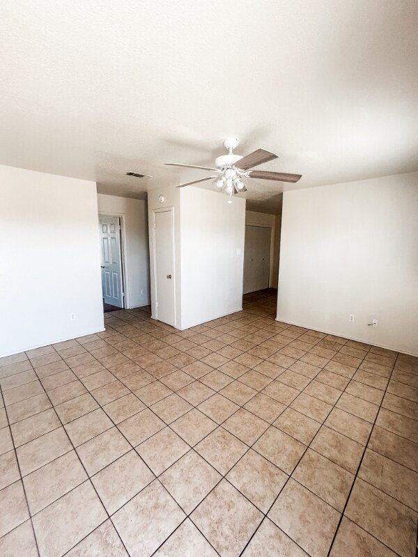 1808 Windward Dr unit D, Killeen, TX 76543 - photo 2