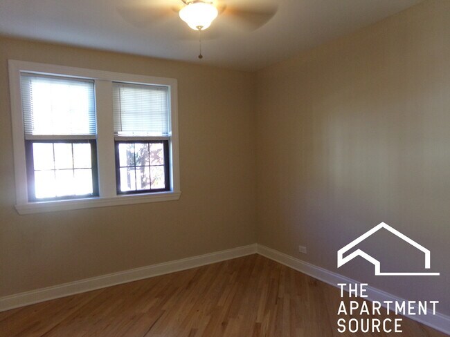 894 Green Bay Rd unit 11, Winnetka, IL 60093 - photo 4