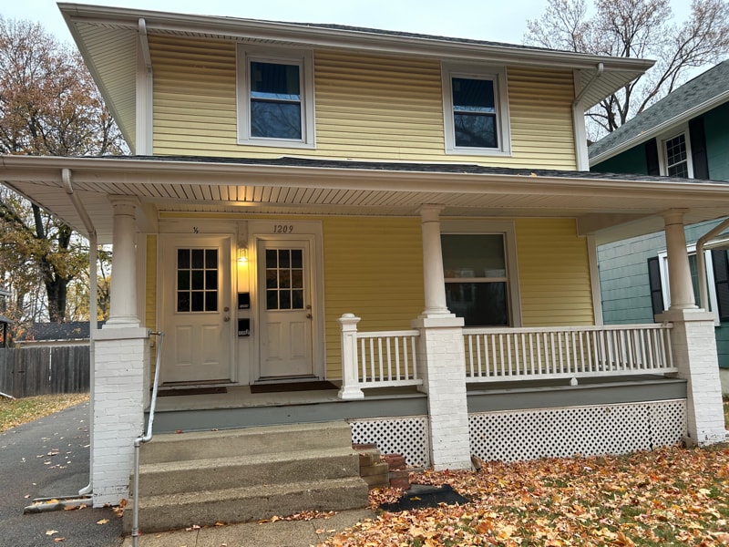 1209 W Governor St, Springfield, IL 62704 - photo 1