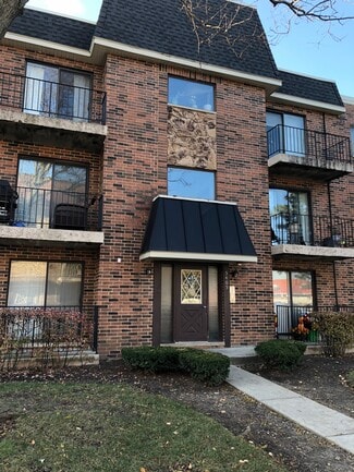 5405 Chateau Unit 5, Rolling Meadows, IL 60008