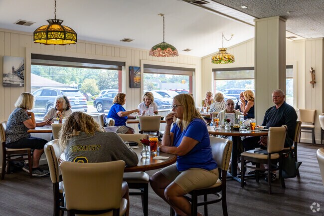 Knights Steakhouse offers a premium sit-down dining experience in central Summit.