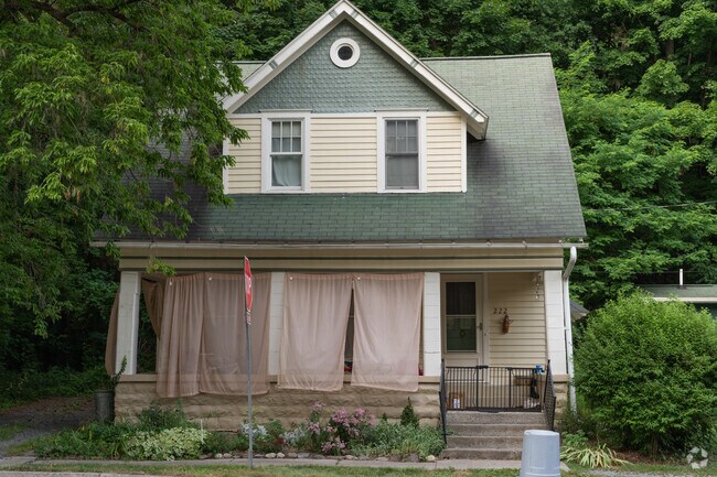 The property mix in Forest Home is 80 percent homes and 20 percent townhouses.