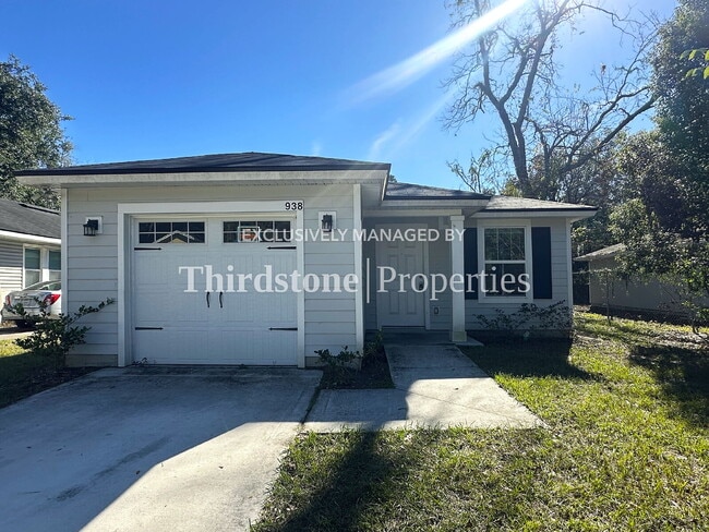 938 Ardoon St, Jacksonville, FL 32208 - photo 2