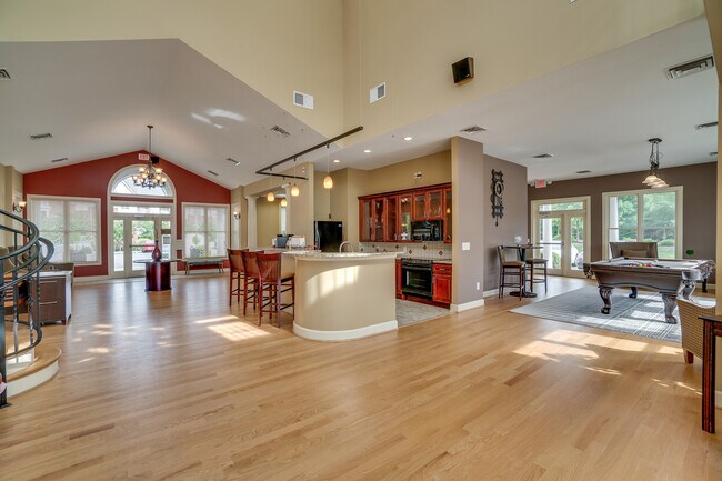 White Oak, Chester, VA 23836 - photo 6