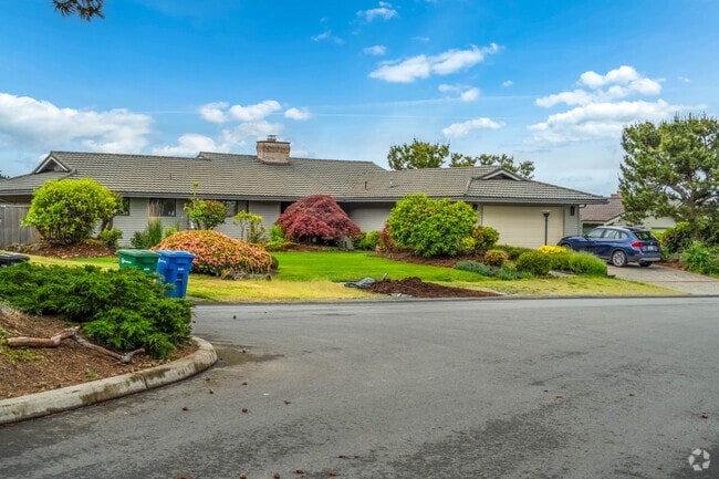 Come to Parkwest in Mercer Island and discover your new home.