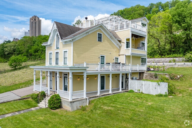East End has beautiful housing with great views of the Ohio River.