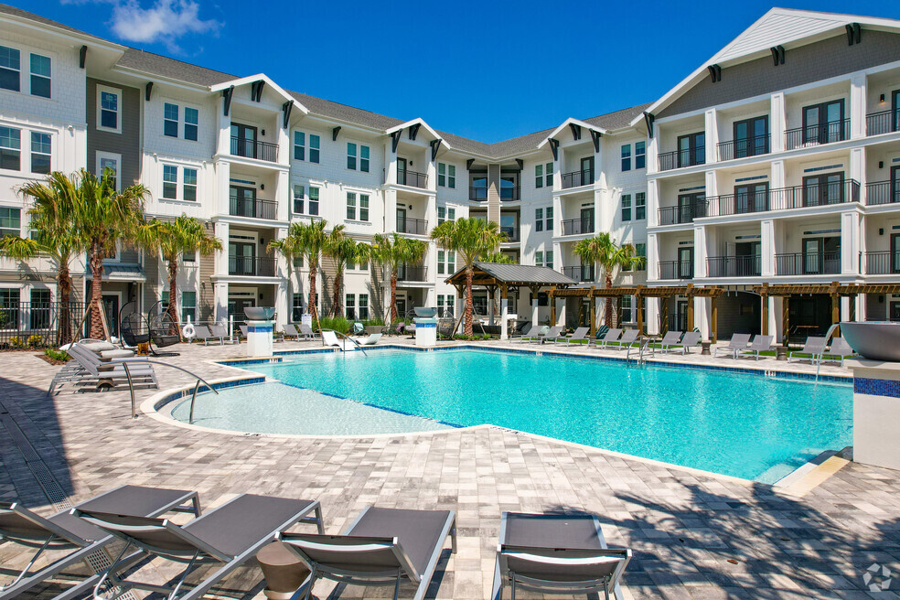 6380 Paseo Al Mar Blvd Apollo Beach, FL 33572