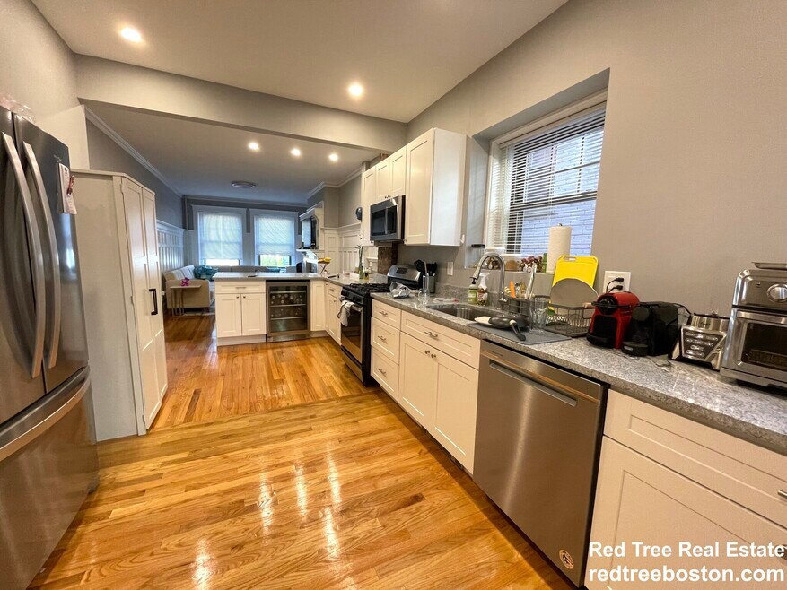 48 Englewood Ave unit 2, Brighton, MA 02135 - photo 1