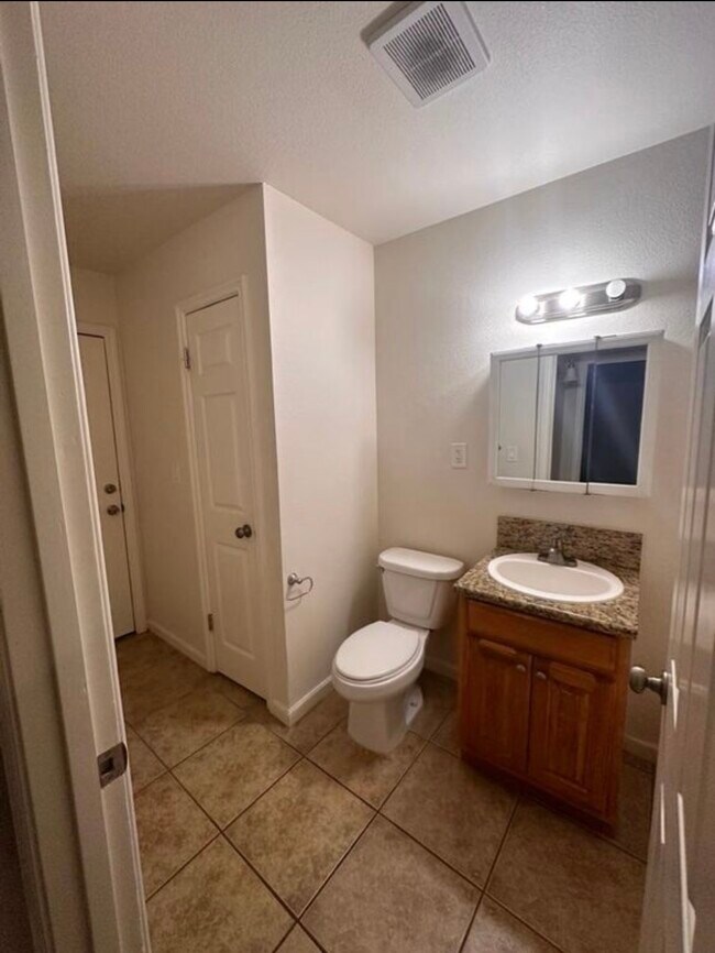 163 S Ash Ave unit 163 S Ash Ave, Blythe, CA 92225 - photo 4