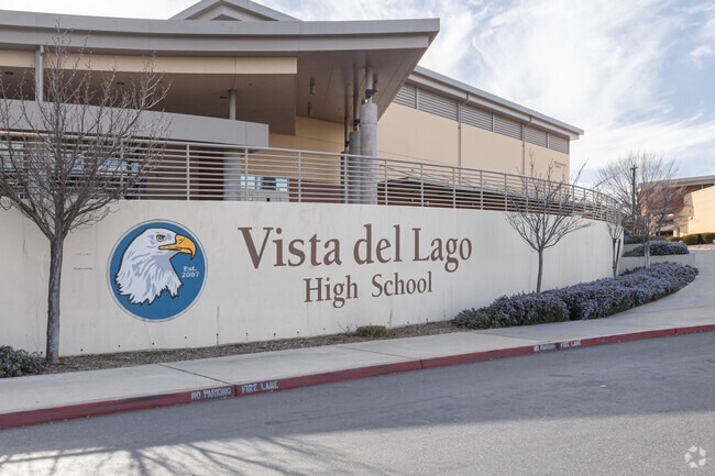 Vista Del Lago High School serves the Parkway young adults.