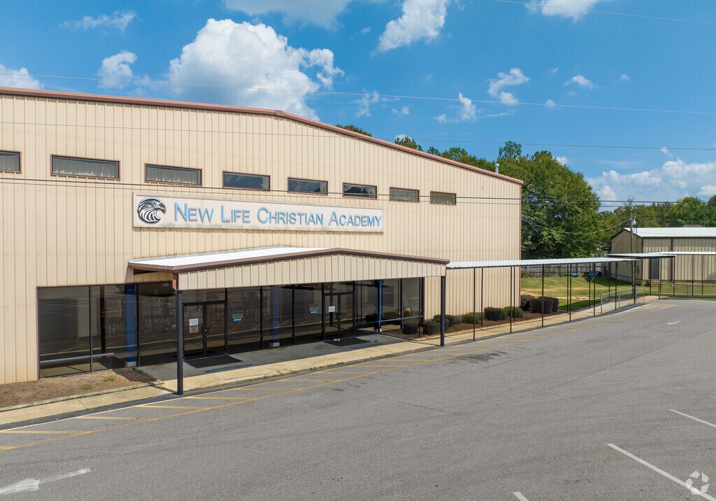 New Life Christian Academy is a private Christian school in Millbrook, Alabama.