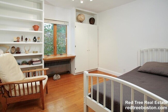 75 Somerset Rd unit 1, Brookline, MA 02445 - photo 6