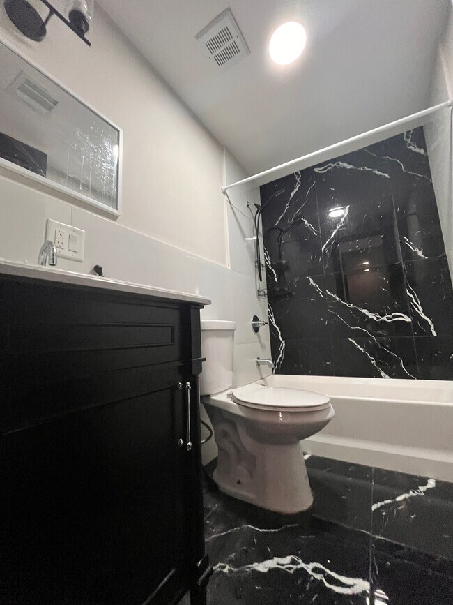 54 Lincoln St unit 302, Newark, NJ 07103 - photo 4