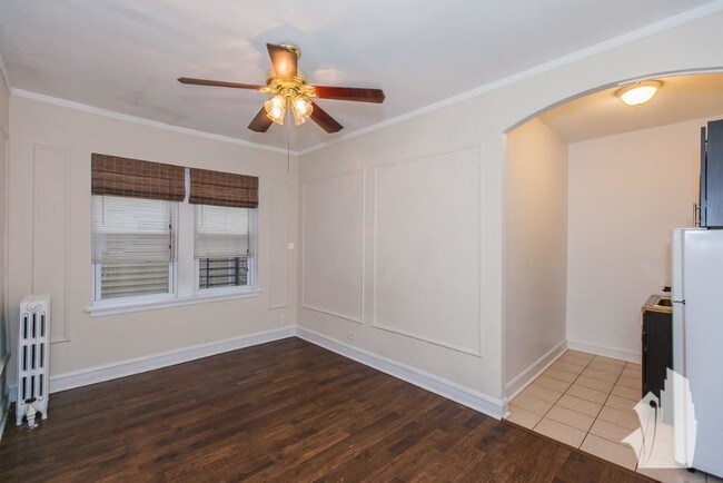 2827 N Burling St unit 202, Chicago, IL 60657 - photo 3