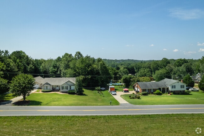 Many single-story homes sit along major roadways in Dacusville.
