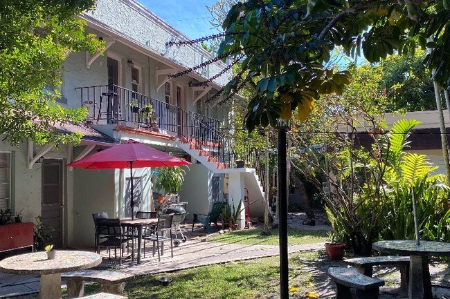 1624 SW 10th St unit 2, Miami, FL 33135 - photo 2