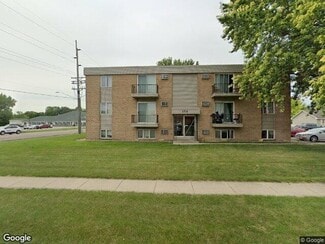 1711 Northway Dr, North Mankato, MN 56003
