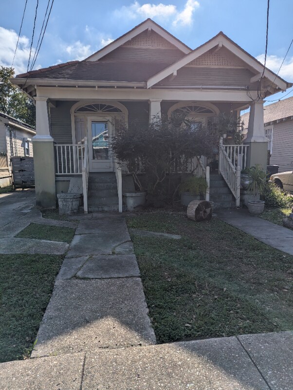 2548 Myrtle St, New Orleans, LA 70122