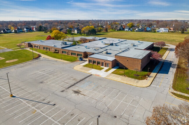 Fort Wayne's Arlington Elementary has 389 students in grades K-5.