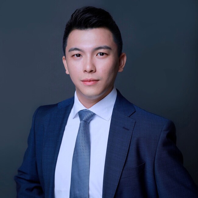 Agent Photo