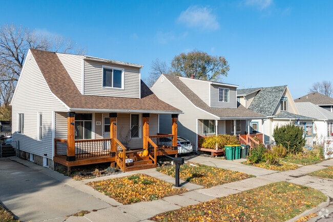 The Whittier neighborhood has a walking score of 73 out of 100.