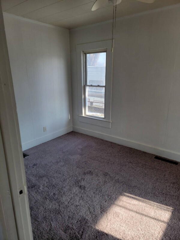 913 E 28th St, Marion, IN 46953 - photo 7