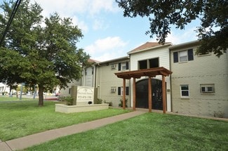 1409 W Pioneer Dr, Irving, TX 75061