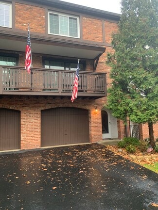 232 Woodbridge Dr, Pittsburgh, PA 15237