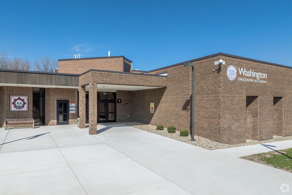 Washington Discovery Academy welcomes Plymouth students.