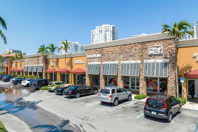 A diverse mix of retailers and professional services make Williams Island a one-stop destination for everyday living.