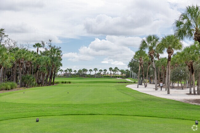 Golfers in Iona have a few courses to choose from, inluding Kelly Green's Golf & Country Club.