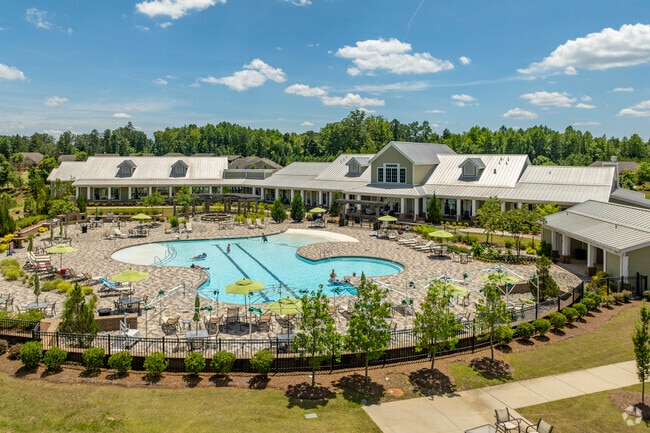 Locals of the communities in Bradfield Farms enjoy private community pools and more.